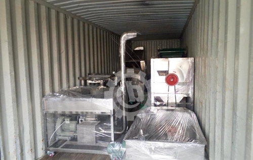 Chili grinding roasting cleaning machine for Sri Lanka loading into container