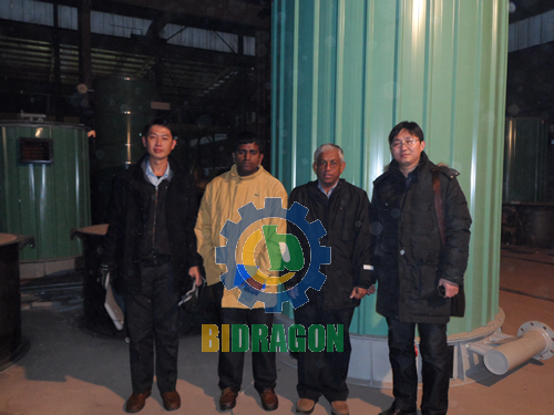 Singapore customers visit our factory for thermal oil heater